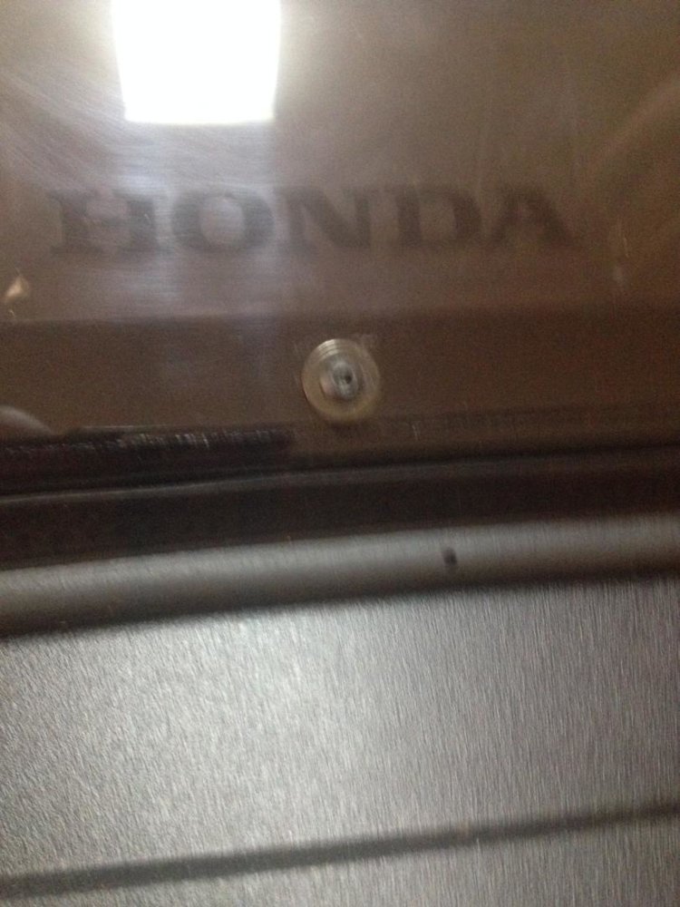 Honda windshield bracket 1