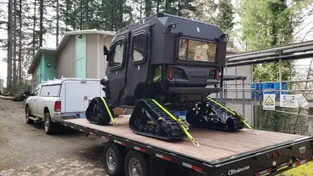 On trailer   rear view